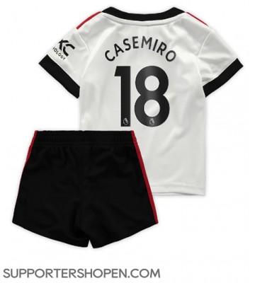 Manchester United Casemiro #18 Bortatröja Barn 2022-23 Kortärmad (+ korta byxor)